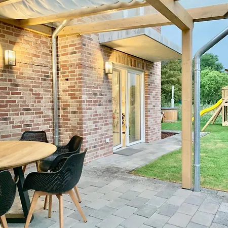 Neues Fuer Familien Mit Garten Und Sauna Holiday home Butjadingen