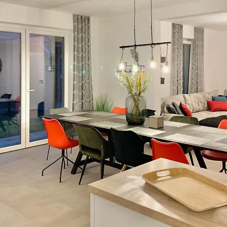 Neues Fuer Familien Mit Garten Und Sauna Butjadingen