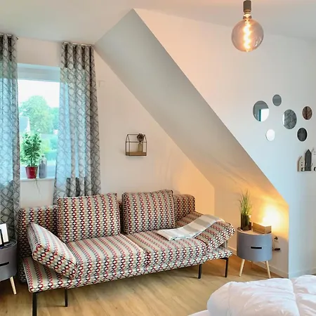 Neues Fuer Familien Mit Garten Und Sauna * Butjadingen
