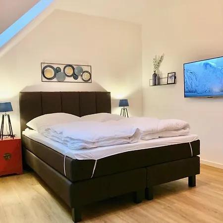 Neues Fuer Familien Mit Garten Und Sauna Casa de Férias *